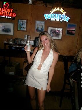 Meet your Posher, Kelly